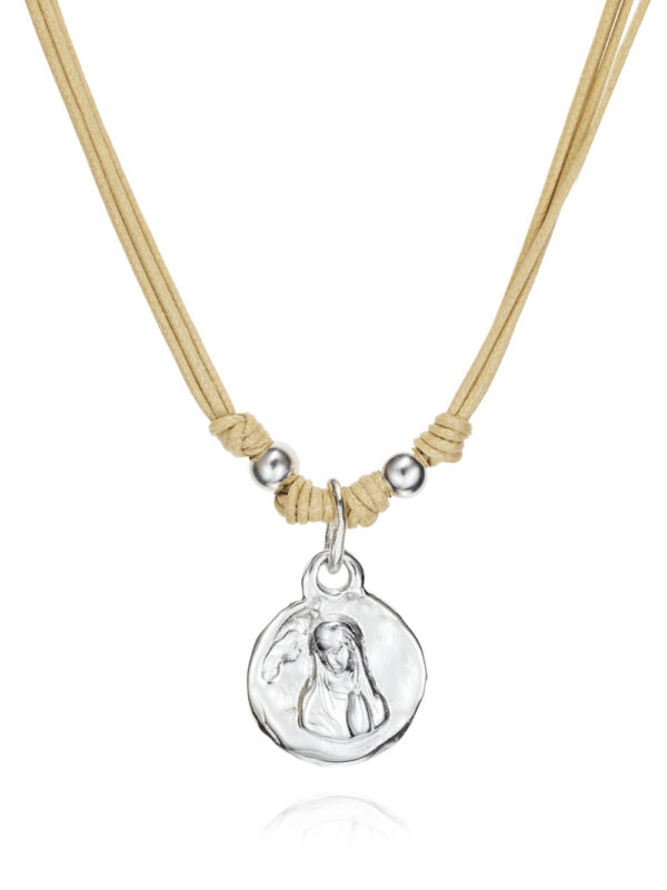 Medalla plata virgen manitas